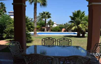 Reventa - House - Detached Villa - Estepona - Estepona Centro