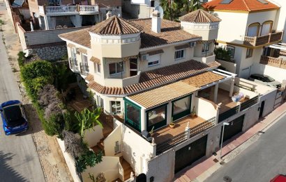 Resale - House - Semi-Detached House - Benalmádena - Benalmadena Pueblo