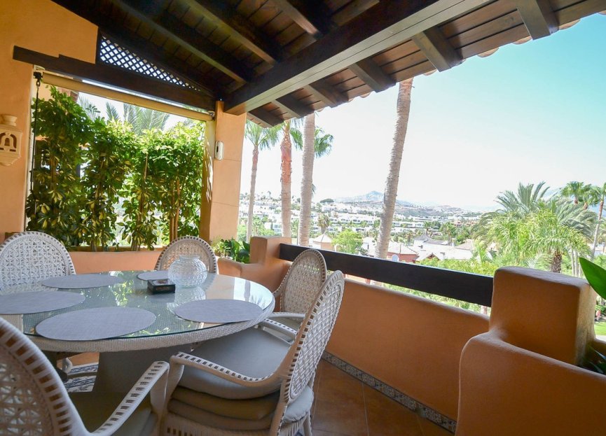 Resale - Apartment - Penthouse - Estepona - Atalaya