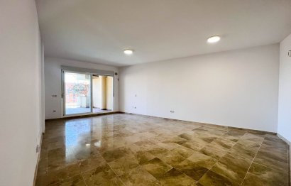 Resale - Apartment - Middle Floor Apartment - Fuengirola - Fuengirola Centro