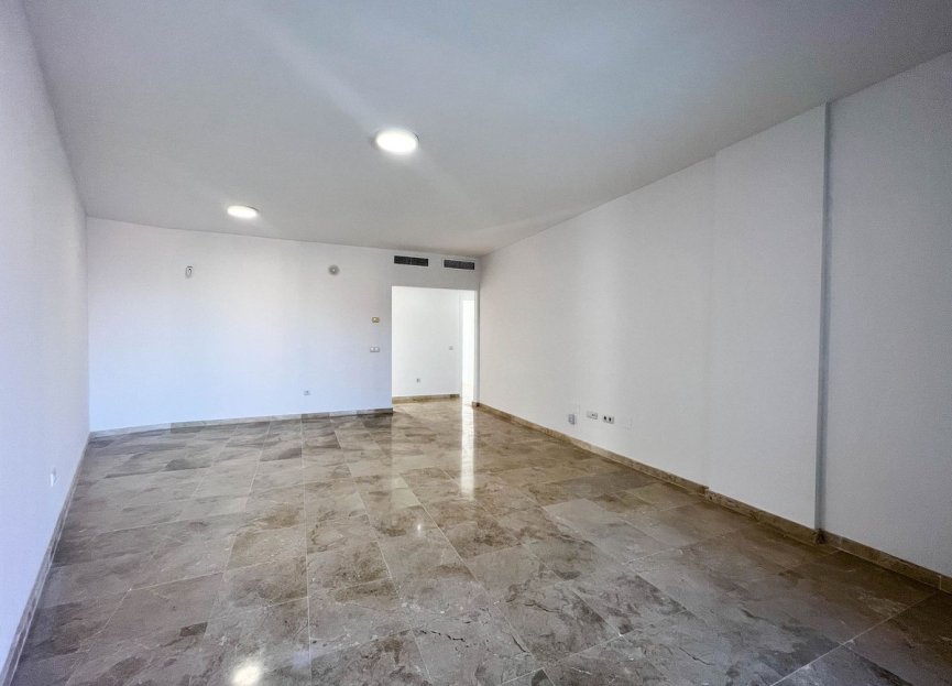 Resale - Apartment - Middle Floor Apartment - Fuengirola - Fuengirola Centro