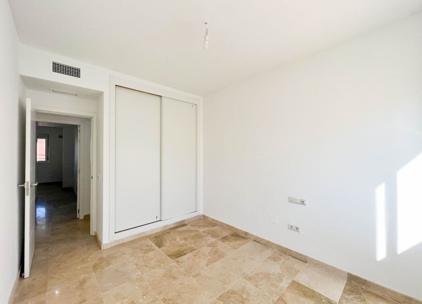 Resale - Apartment - Middle Floor Apartment - Fuengirola - Fuengirola Centro