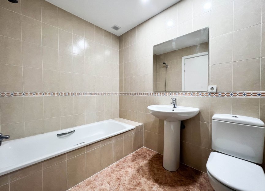 Resale - Apartment - Middle Floor Apartment - Fuengirola - Fuengirola Centro