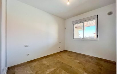 Resale - Apartment - Middle Floor Apartment - Fuengirola - Fuengirola Centro