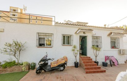 Reventa - House - Detached Villa - Benalmádena - Benalmadena Centro