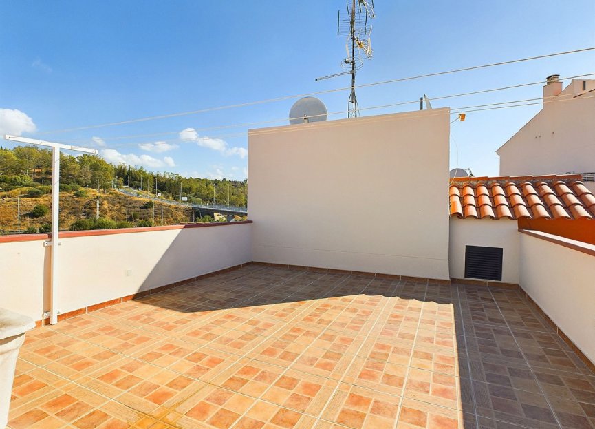 Resale - Apartment - Penthouse - Estepona - Estepona Centro