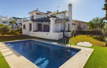 Reventa - House - Detached Villa - Estepona - Estepona Centro