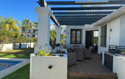 Resale - House - Detached Villa - Estepona - Estepona Centro