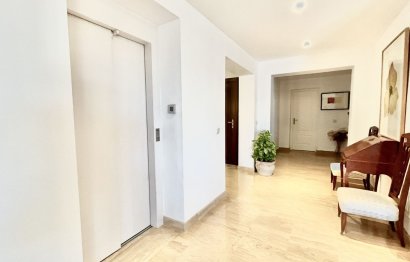 Resale - Apartment - Penthouse - Marbella - Río Real