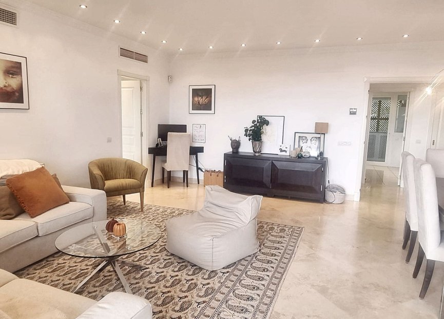 Resale - Apartment - Penthouse - Estepona - Atalaya