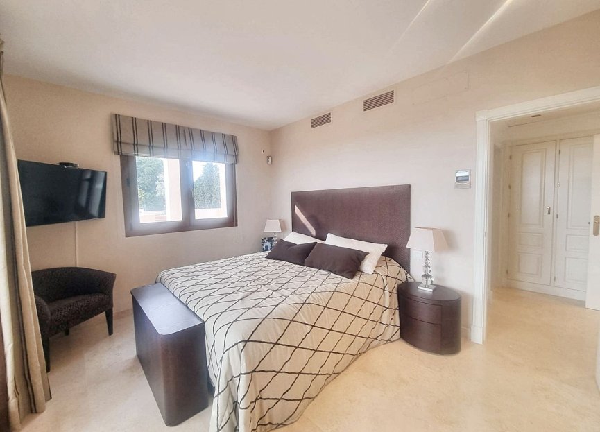 Resale - Apartment - Penthouse - Estepona - Atalaya