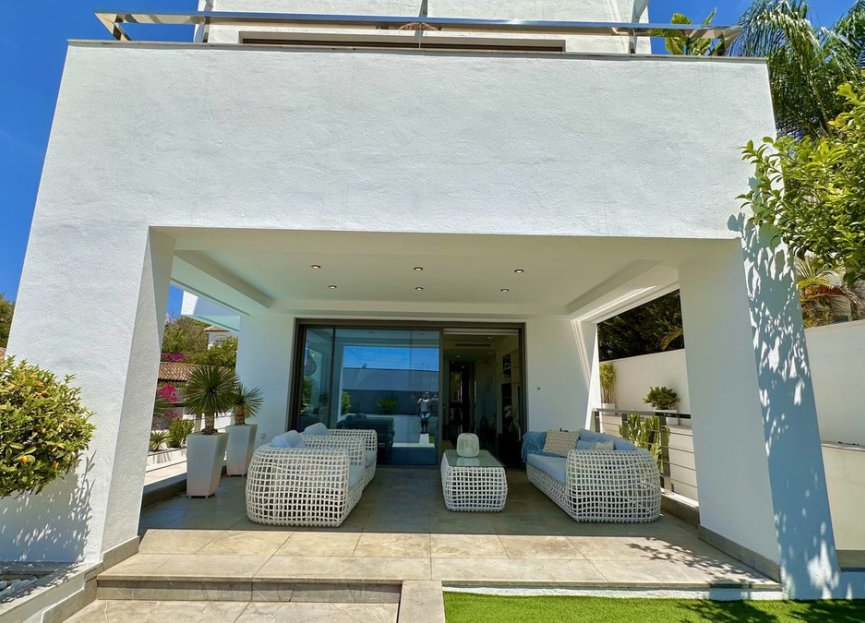 Reventa - House - Detached Villa - Marbella - Nagüeles