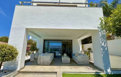 Resale - House - Detached Villa - Marbella - Nagüeles