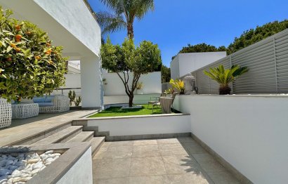 Resale - House - Detached Villa - Marbella - Nagüeles