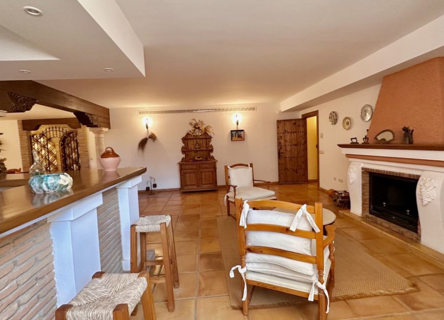 Resale - House - Detached Villa - Marbella - The Golden Mile