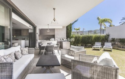 Resale - Apartment - Ground Floor Apartment - Estepona - New Golden Mile