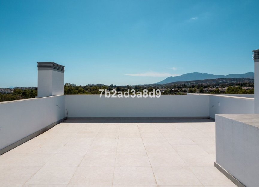 Resale - House - Semi-Detached House - Marbella - Guadalmina Alta