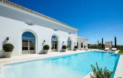 Resale - House - Detached Villa - Marbella - Nueva Andalucia