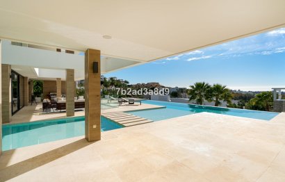 Resale - House - Detached Villa - Benahavís - Benahavís Centro