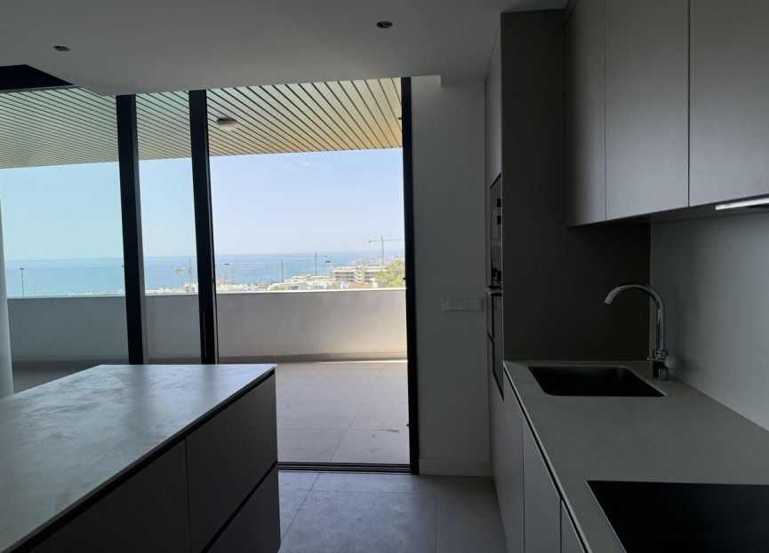 Resale - Apartment - Middle Floor Apartment - Fuengirola - Fuengirola Centro