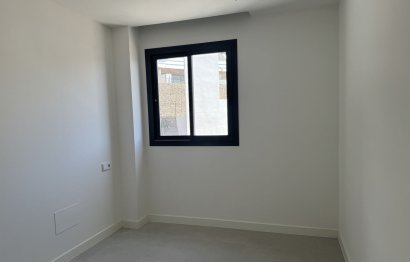 Resale - Apartment - Middle Floor Apartment - Fuengirola - Fuengirola Centro