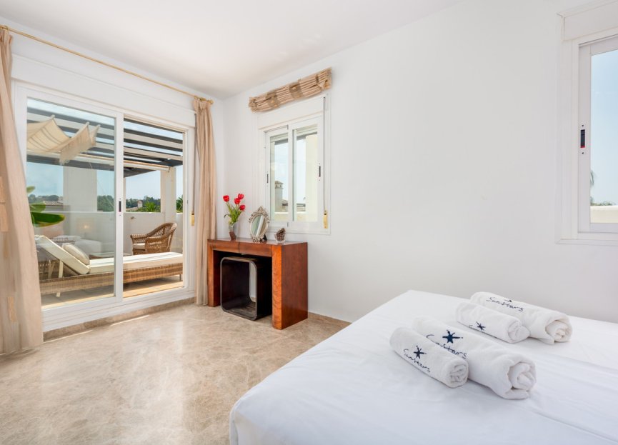 Resale - Apartment - Penthouse - Marbella - Nueva Andalucia