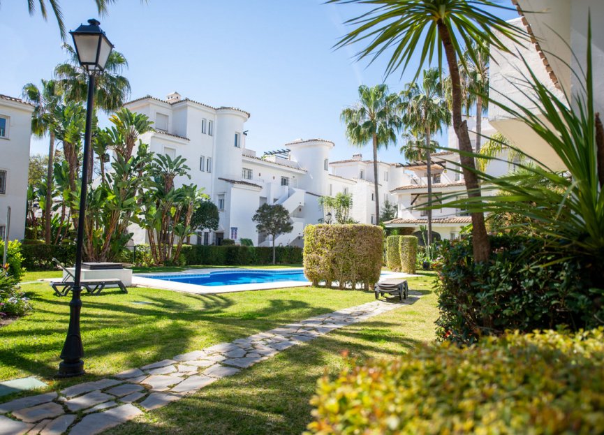 Resale - Apartment - Penthouse - Marbella - Nueva Andalucia