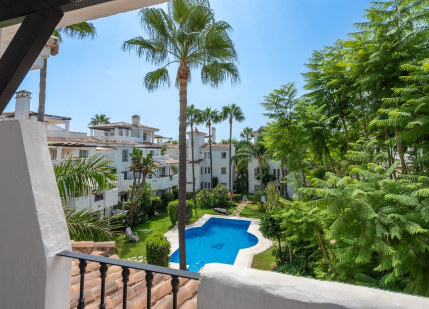 Resale - Apartment - Penthouse - Marbella - Nueva Andalucia