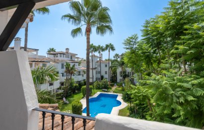 Resale - Apartment - Penthouse - Marbella - Nueva Andalucia