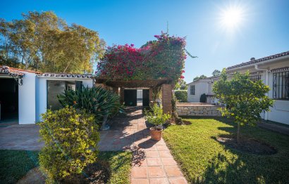 Resale - House - Detached Villa - Benalmádena - Benalmadena Centro