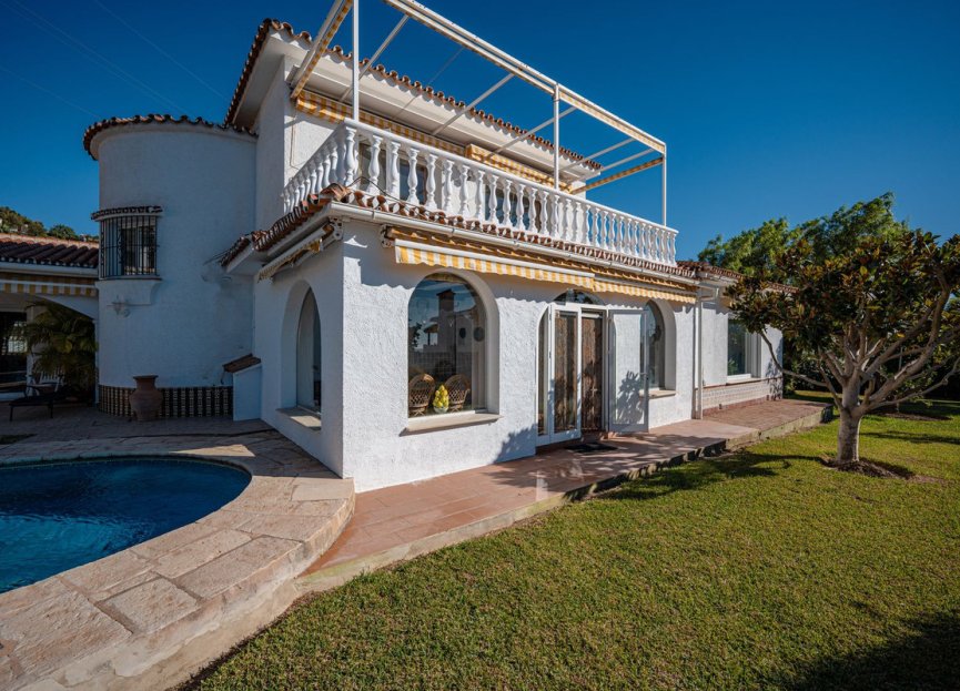 Resale - House - Detached Villa - Benalmádena - Benalmadena Centro