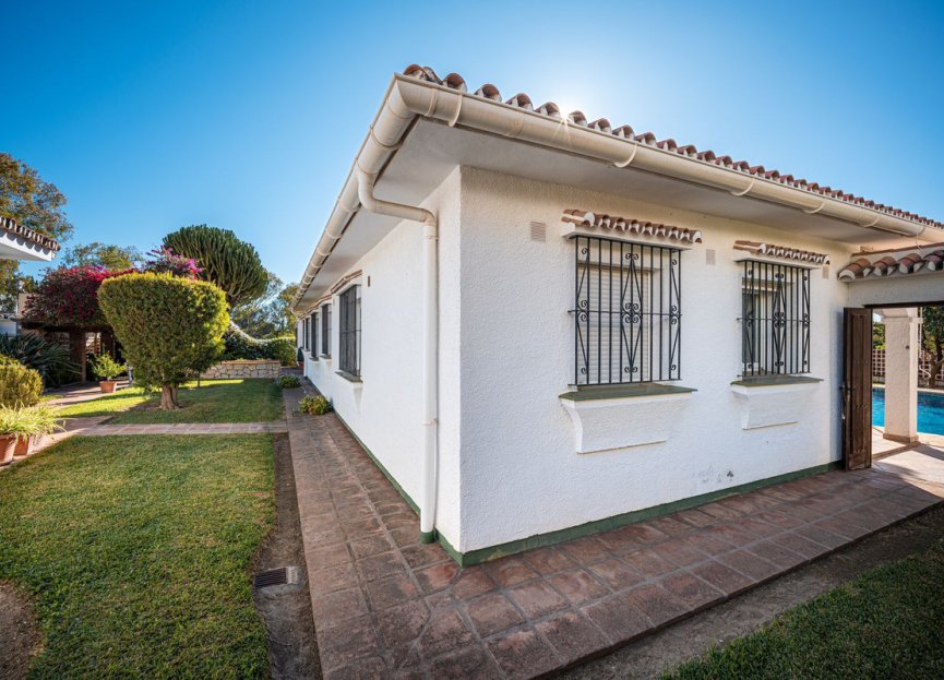 Resale - House - Detached Villa - Benalmádena - Benalmadena Centro