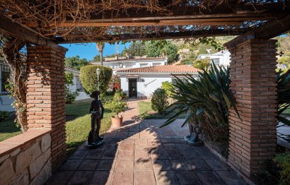 Resale - House - Detached Villa - Benalmádena - Benalmadena Centro