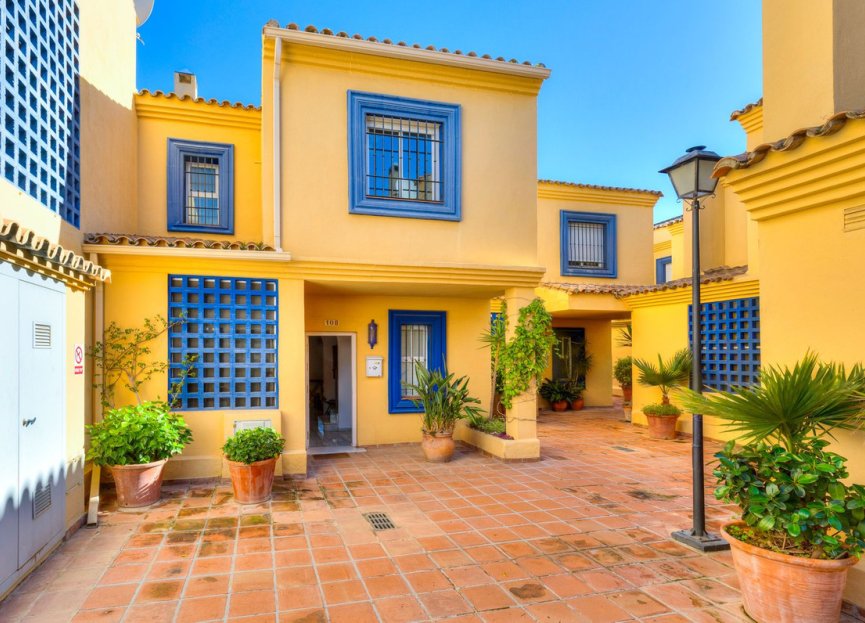 Resale - House - Townhouse - Marbella - Nueva Andalucia