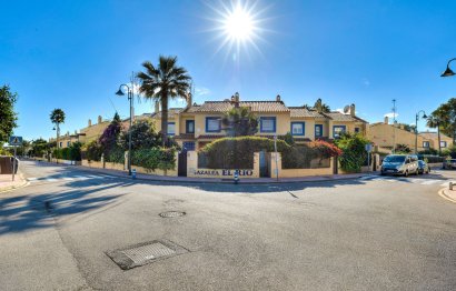 Resale - House - Townhouse - Marbella - Nueva Andalucia