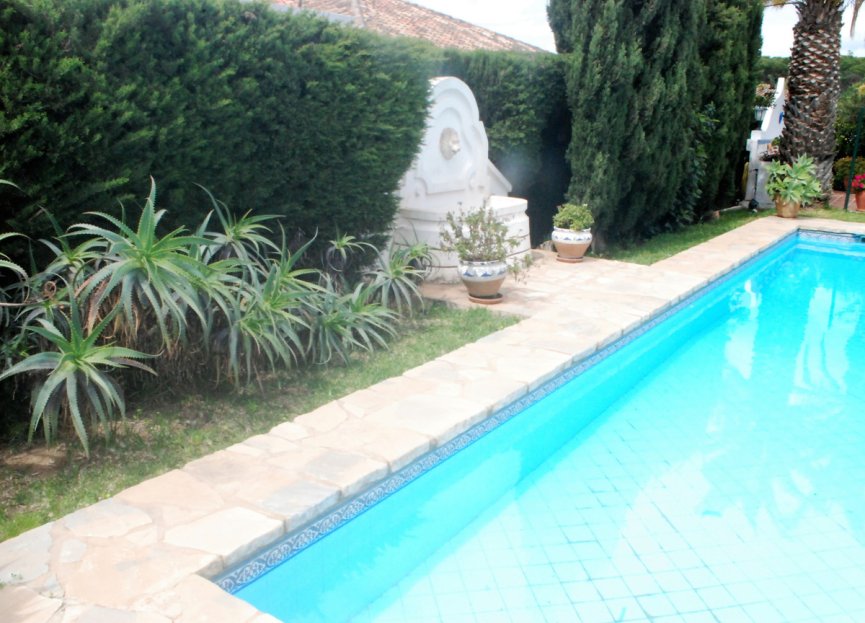 Resale - House - Detached Villa - Marbella - Las Chapas