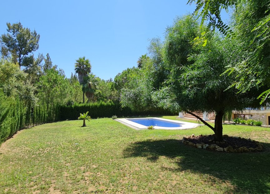 Resale - House - Detached Villa - Marbella - Las Chapas