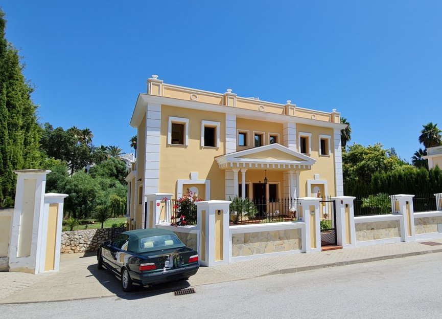 Resale - House - Detached Villa - Marbella - Las Chapas