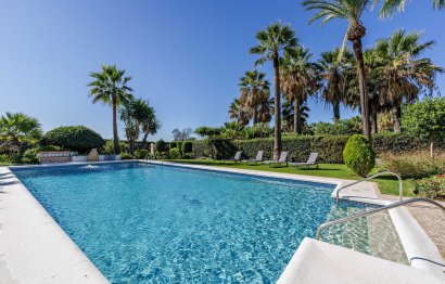 Resale - House - Detached Villa - Estepona - Benamara