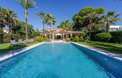 Resale - House - Detached Villa - Estepona - Benamara