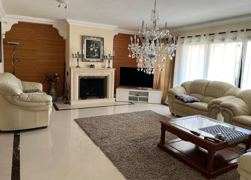 Reventa - House - Detached Villa - Benahavís - Benahavís Centro