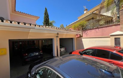 Resale - House - Detached Villa - Benahavís - Benahavís Centro