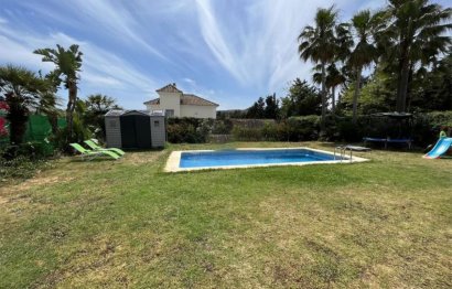 Resale - House - Detached Villa - Manilva - La Duquesa