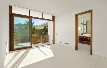 Obra nueva - Villa - Casares - Pedregales