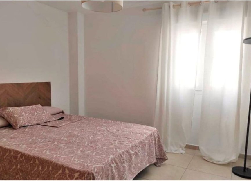 Resale - Apartment - Middle Floor Apartment - Marbella - Nueva Andalucia