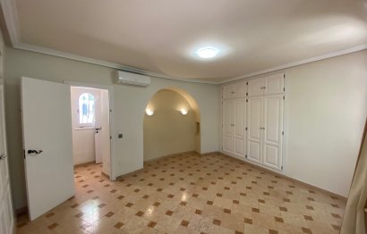 Reventa - House - Detached Villa - Marbella - Nagüeles