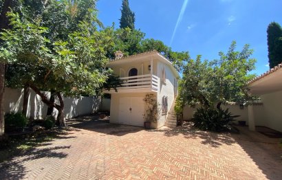 Resale - House - Detached Villa - Marbella - Nagüeles