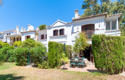 Resale - House - Semi-Detached House - Estepona - Estepona Centro