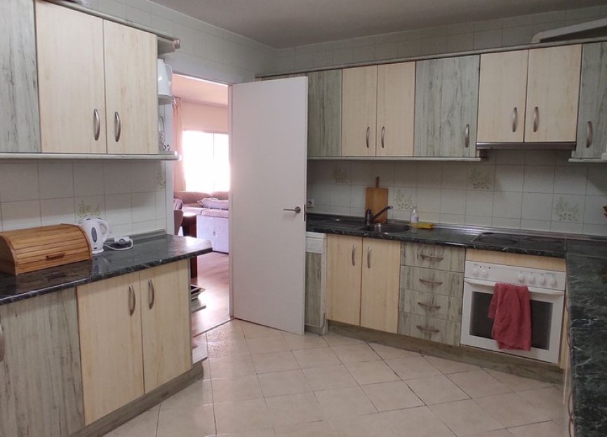 Resale - Apartment - Middle Floor Apartment - Fuengirola - Fuengirola Centro