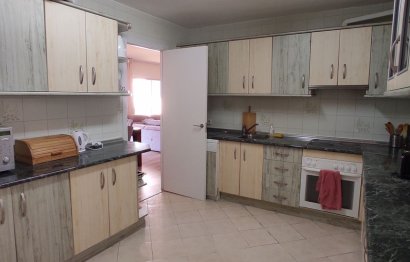 Resale - Apartment - Middle Floor Apartment - Fuengirola - Fuengirola Centro